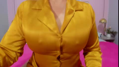 Valeria online show from 02/04/25, 10:32