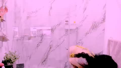 Valeria online show from 11/04/25, 04:00