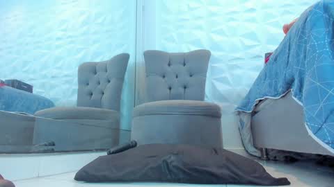 Snapshot of 01nahomi chatting on 01/24/25, 06:25 Nahomi online show from 01/24/25, 06:25