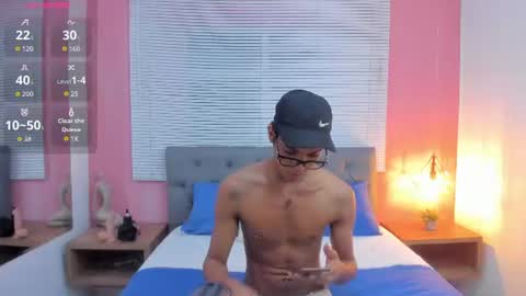 Snapshot of 02andres_ chatting on 06/30/26, 02:01 ANDRES online show from 06/30/26, 02:01