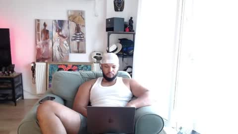 Snapshot of 0_kingsley chatting on 07/19/26, 03:54 Kingsley online show from 07/19/26, 03:54