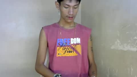 Snapshot of 0cir_asiansatisfy chatting on 12/19/24, 10:32 RICK online show from 12/19/24, 10:32