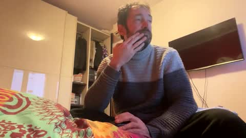 0str0 online show from 01/19/25, 03:53