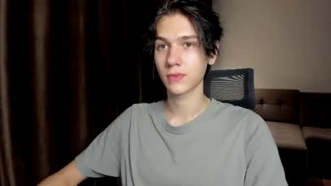 Snapshot of 0verlandd chatting on 07/19/26, 03:27 Adam online show from 07/19/26, 03:27