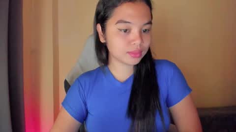 Snapshot of 0wwlo0k chatting on 10/15/25, 05:40 0wwlo0k online show from 10/15/25, 05:40