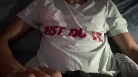 0x0xdeeznut online show from 11/01/25, 12:51