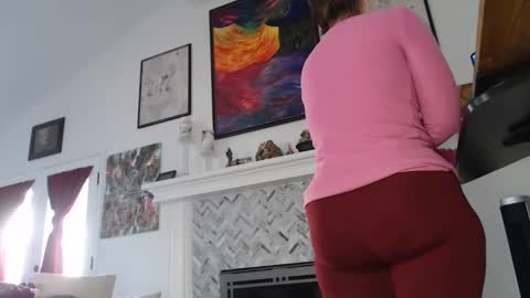 Aurora Willows online show from 02/01/25, 03:39