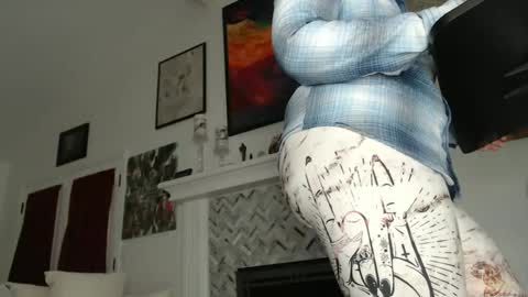 Aurora Willows online show from 02/19/25, 12:55