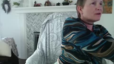 Aurora Willows online show from 01/11/26, 04:56