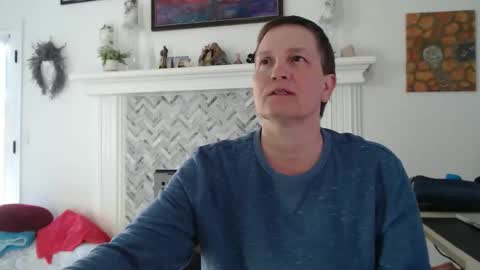 Aurora Willows online show from 04/04/26, 04:26