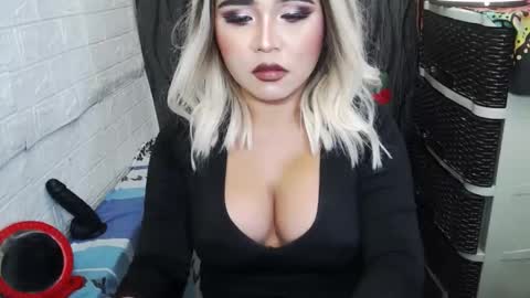 sexy kia online show from 10/03/25, 01:24