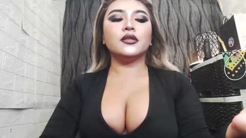 sexy kia online show from 10/14/25, 02:34