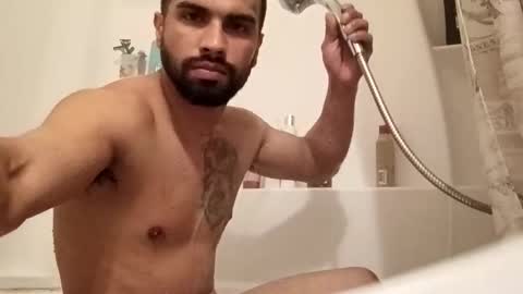 15592686874_callme_or_facetime online show from 02/10/26, 10:52