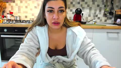 Snapshot of 18belleskinny chatting on 10/04/25, 08:23 18belleskinny online show from 10/04/25, 08:23