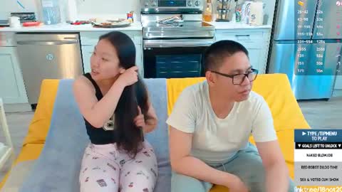 Snapshot of 18not20 chatting on 07/05/26, 12:28 Tong Ralph online show from 07/05/26, 12:28