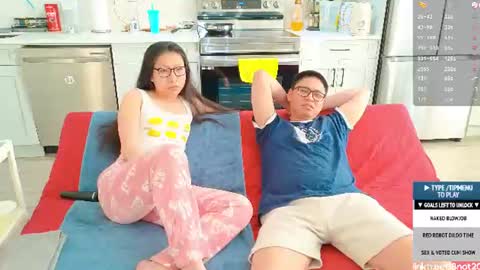 Snapshot of 18not20 chatting on 07/14/26, 02:05 Tong Ralph online show from 07/14/26, 02:05