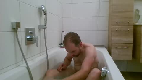 Snapshot of 19berni91 chatting on 11/26/25, 02:29 berni online show from 11/26/25, 02:29