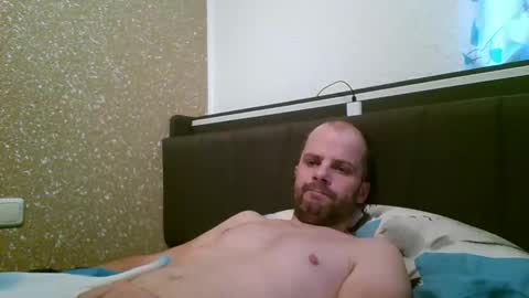 Snapshot of 19berni91 chatting on 12/18/25, 07:14 berni online show from 12/18/25, 07:14