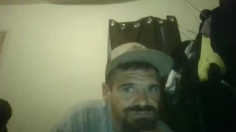 Snapshot of 19johnnyblunt91 chatting on 05/17/26, 06:15 19johnnyblunt91 online show from 05/17/26, 06:15
