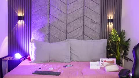 anya online show from 09/12/25, 07:58