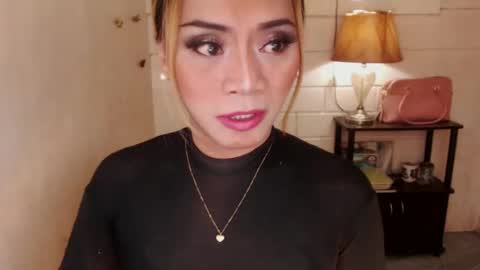 angel online show from 12/10/24, 12:17