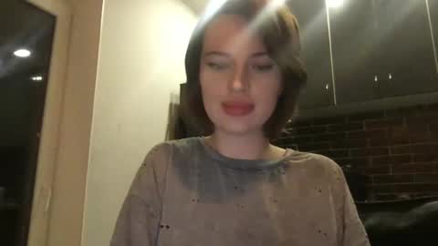 Snapshot of 1dove chatting on 12/03/24, 06:17 DOVE online show from 12/03/24, 06:17