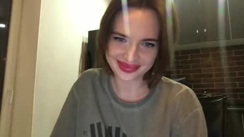 Snapshot of 1dove chatting on 12/20/24, 03:10 DOVE online show from 12/20/24, 03:10