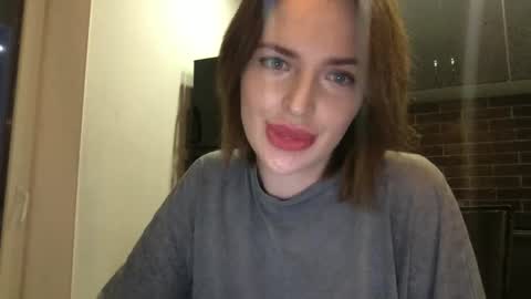 Snapshot of 1dove chatting on 01/10/25, 02:45 DOVE online show from 01/10/25, 02:45