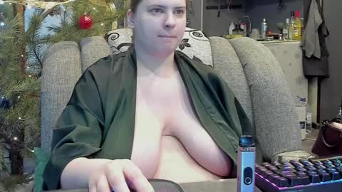 Snapshot of 1lindsey1 chatting on 01/15/25, 07:12 1LINDSEY1 online show from 01/15/25, 07:12