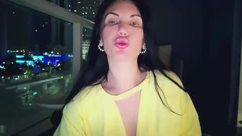 Onna online show from 04/08/26, 05:51