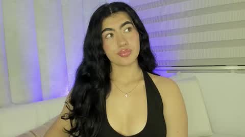 Snapshot of 1m_emily chatting on 10/13/25, 02:11 . online show from 10/13/25, 02:11