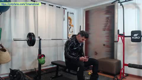 Snapshot of 1manshow11 chatting on 01/08/26, 10:50 1manshow11 online show from 01/08/26, 10:50