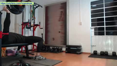 Snapshot of 1manshow11 chatting on 02/20/26, 09:32 1manshow11 online show from 02/20/26, 09:32