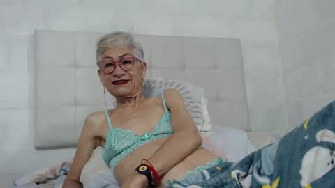 Snapshot of 1miss_monserrate chatting on 03/05/25, 11:06 Miss Monserrate online show from 03/05/25, 11:06