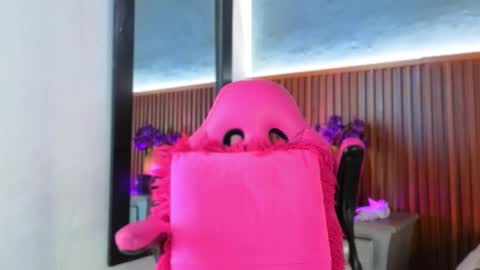 Miss Monserrate online show from 03/05/26, 02:02