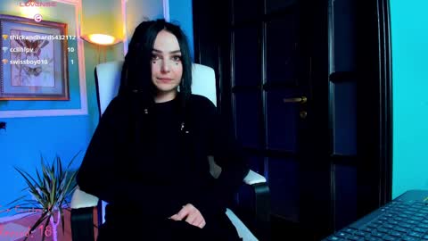 Moona  online show from 02/12/25, 09:22