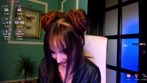 Moona  online show from 11/04/25, 01:10