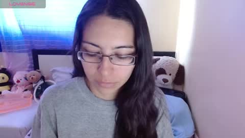 paola online show from 02/12/25, 10:37