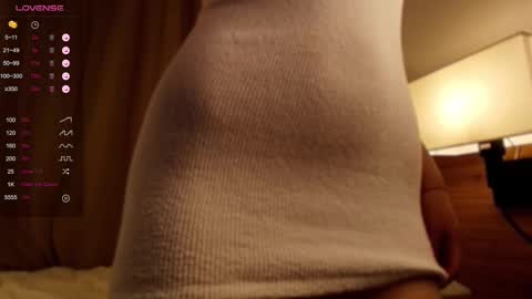 Snapshot of 1slavicdoll chatting on 10/28/25, 04:16 VICTORIA online show from 10/28/25, 04:16