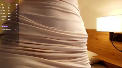 Snapshot of 1slavicdoll chatting on 10/29/25, 01:52 VICTORIA online show from 10/29/25, 01:52