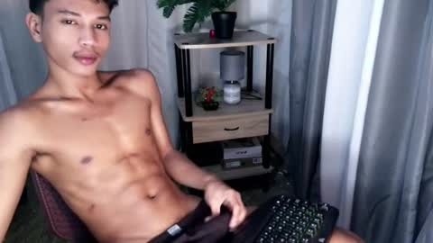 Snapshot of 1sweetloverxx chatting on 07/16/26, 04:24 1sweetloverxx online show from 07/16/26, 04:24