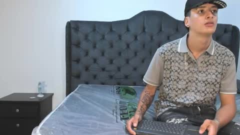 1Threestar online show from 09/20/25, 12:06