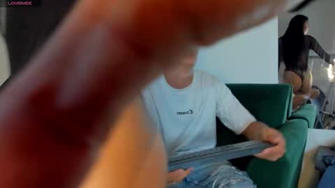 1Threestar online show from 11/09/25, 01:26