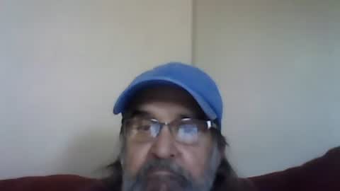 Snapshot of 1valentine chatting on 12/14/25, 05:18 1valentine online show from 12/14/25, 05:18