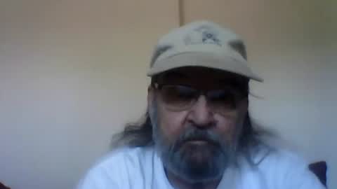 1valentine online show from 05/13/26, 07:00