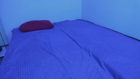 Milos online show from 12/04/24, 12:25