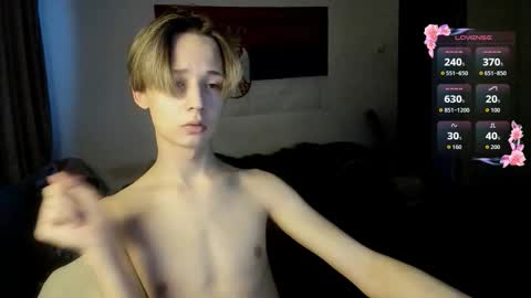 Milos online show from 02/25/26, 03:32