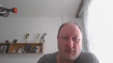 Snapshot of 1vaso chatting on 02/19/25, 08:44 1vaso online show from 02/19/25, 08:44