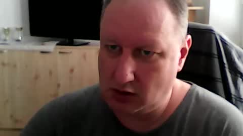 Snapshot of 1vaso chatting on 11/11/25, 11:54 1vaso online show from 11/11/25, 11:54