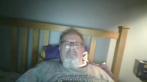 Snapshot of 2003dynawideglide chatting on 01/21/25, 02:22 2003dynawideglide online show from 01/21/25, 02:22